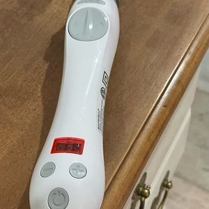 Beachwaver S1.25 curling iron